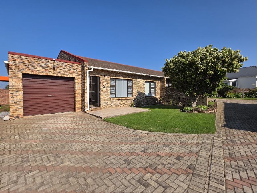 2 Bedroom Property for Sale in Jeffreys Bay Central Eastern Cape